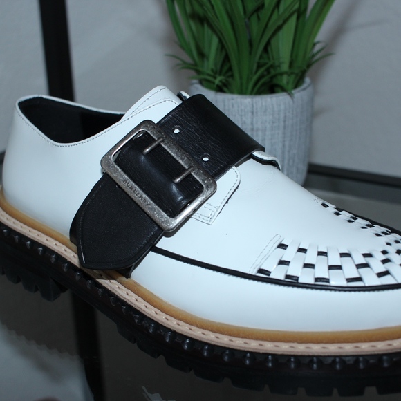 Burberry Monochrome Leather Mason Buckle Platform - Picture 1 of 8